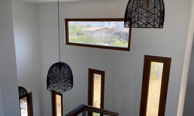 Pichidangui House | Family-Friendly Casa de Playa in Pichidangui Awaits You