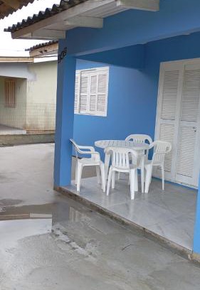 Passo de Torres House | Beachside Retreat: Pet-Friendly Oasis Steps from the Shore