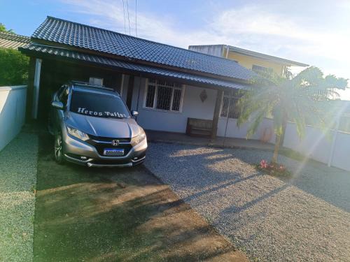 Praia do Sonho House | Cozy Beachfront Retreat: Perfect for Families and Pets