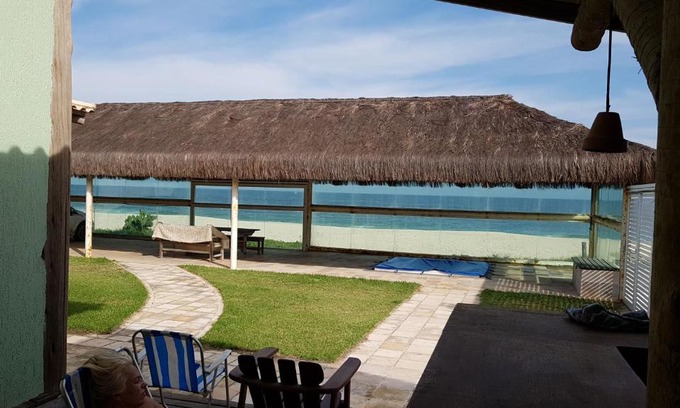 Ponta Negra House | Oceanfront Casa de Praia with Hot Tub & Family-Friendly Perks