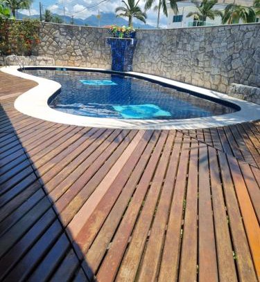 Balneario Florida House | Beachfront Bliss at Casa de Praia Peruibe - 10/10 Rating!