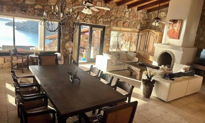Mulege Villa | Discover Casa De Roca Villa: Pets Welcome on the Bay
