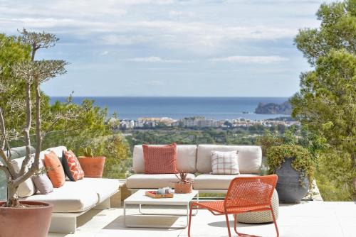 Javea Villa | Discover Casa de Romero: Family-Friendly with Pool Access