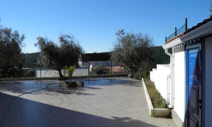 Sardoal House | Stay at Casa de São José: Pet-Friendly Retreat Awaits