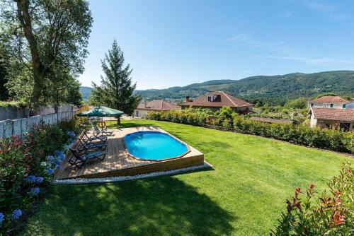 Covas House | Relaxing Retreat at Casa de São Sebastião with Ocean Views