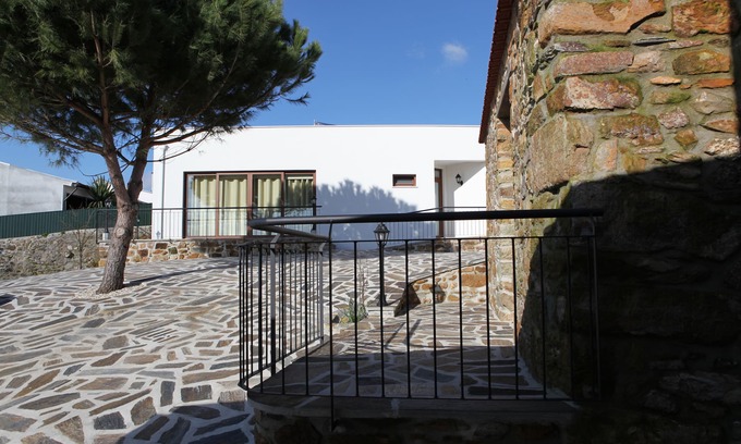 Mortagua House | Discover Casa de Santo António with Pool and Family Amenities