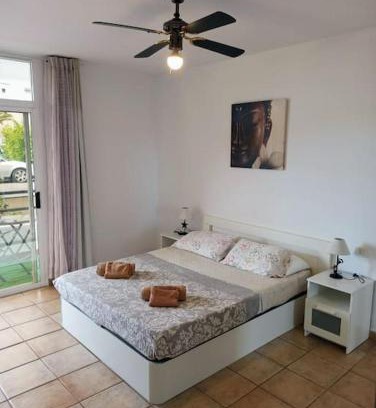Playa Paraiso Apartment | Casa de Simo: Sun, Relaxation & Family Fun Awaits!