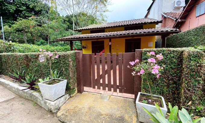 Vila do Abraao House | Family-Friendly Stay at Casa de temporada S Lany
