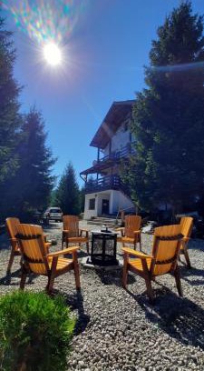 Paltinis House | Pet Friendly Oceanfront Escape at Casa de vacanta Two Brothers