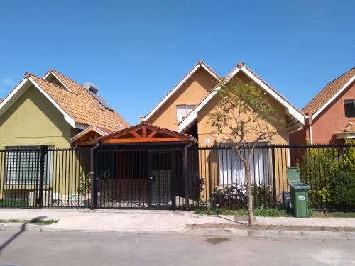 Penaflor House | Pet-Friendly Getaway at Casa de Veraneo Peñaflor