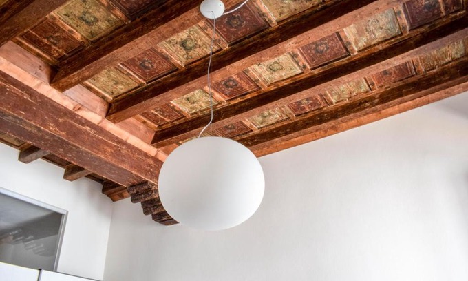 Old Town Apartment | Discover Casa degli Scacchi: Family-Friendly Retreat