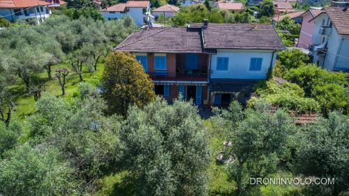 Luni Villa | Relax at CASA DEGLI ZII: Pool & Oceanfront Escape