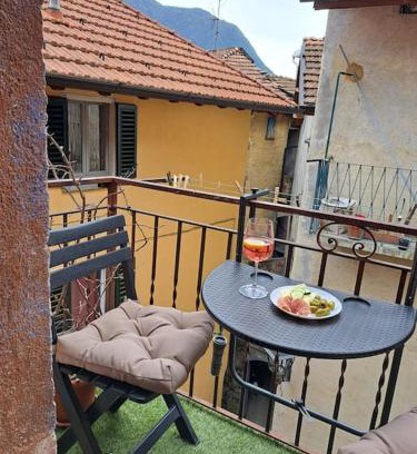 Colonno House | Stunning Casa dei Pescatori - Guest Rated 9.7, Family Friendly