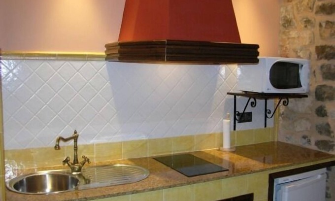 Cella Cottage | Pet-Friendly Escape at Casa del Agüelo in Albarracín