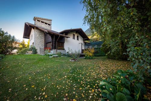 Pollein Apartment | Pet-Friendly Retreat at Casa Del Boschetto - Rated 9.1/10