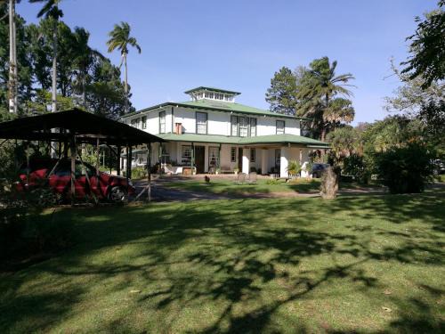 Roble House | Top-Rated Family-Friendly Stay at Casa del Cafe