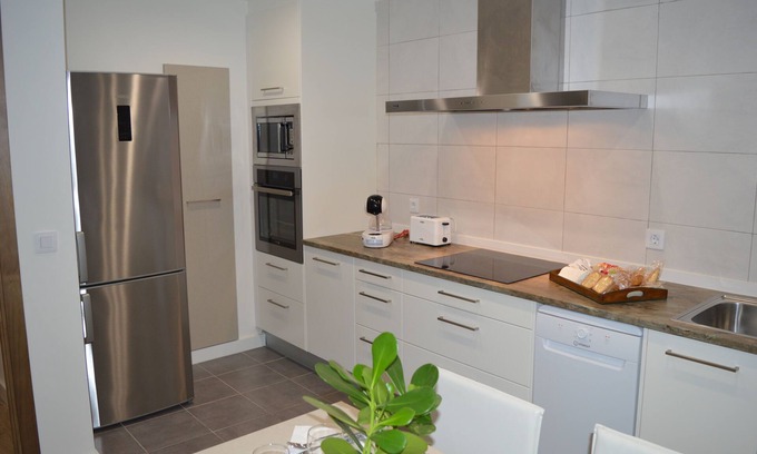 Tudela Apartment | Casa Del Carmen II - Parking, Spa & Family-Friendly Comfort
