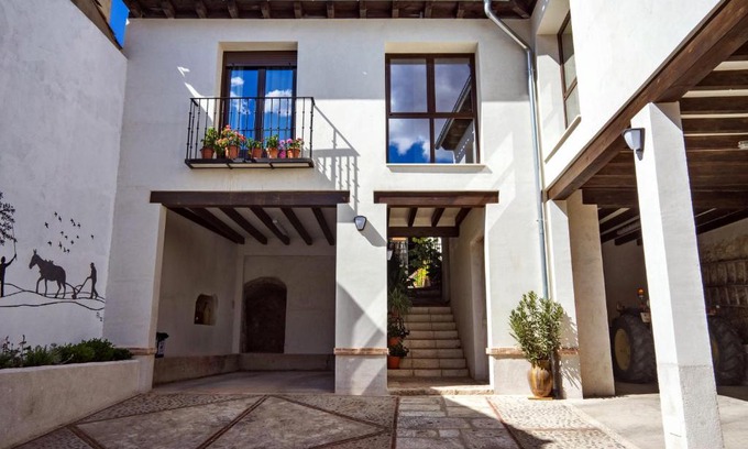 Chinchon House | Pet-Friendly Retreat at Casa del Hortelano with Hot Tub