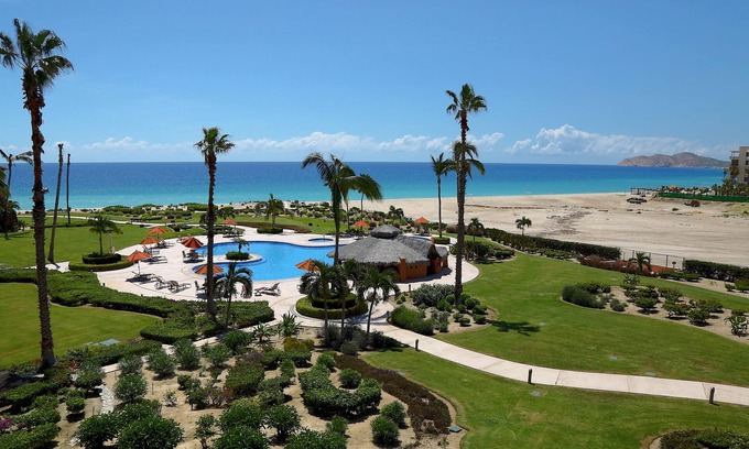 San Jose del Cabo Resort | Oceanfront Casa del Mar Condos with Spa & Pool Amenities