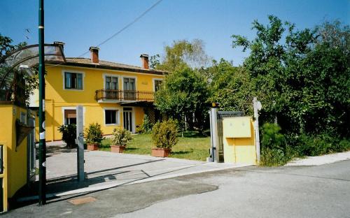 Ca'Noghera House | Explore Casa del Miele: Guest Rated 8/10 Experience