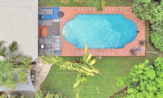 Downtown Fort Lauderdale House | Casa del Ojo Villa: Pet Friendly with Private Pool & Spa