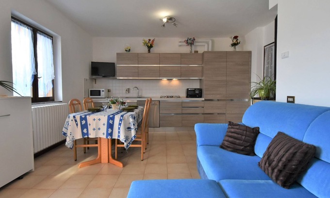 Civo Apartment | Relax at Casa del Re: Pet-Friendly with Lake View & Spa
