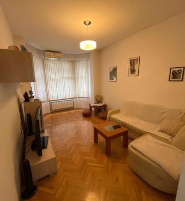 Oborishte Apartment | Pet-Friendly Getaway at Casa del Rey - Rated 9.5/10