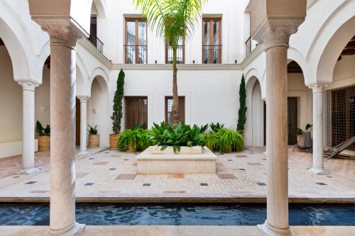 Alfalfa Apartment | Relax at Casa del Rey Sabio with Pool & Ocean Views