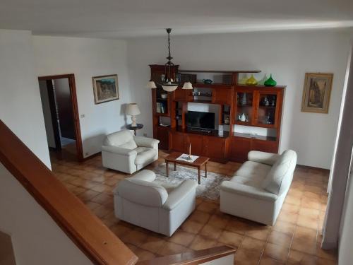 Pitigliano Apartment | Family-Friendly Stays at Casa del Sole with Pets Welcome