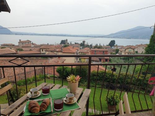 Predore House | Welcoming Casa della Cascata: Family-Friendly Retreat