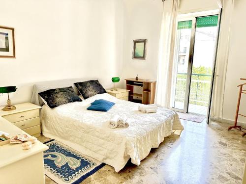 Noicattaro House | Cozy Matrimoniale with Balcony - Family & Pet Friendly Stay