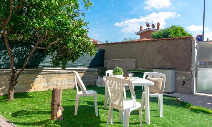 Zona XXXIII Acilia Sud House | Family-Friendly Retreat at Casa delle Arance