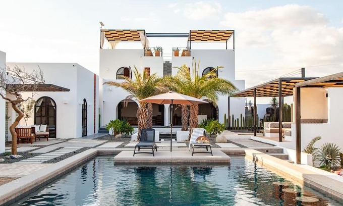Todos Santos Villa | Relax at Casa DelToro: Oceanfront Stay with Pool & Spa