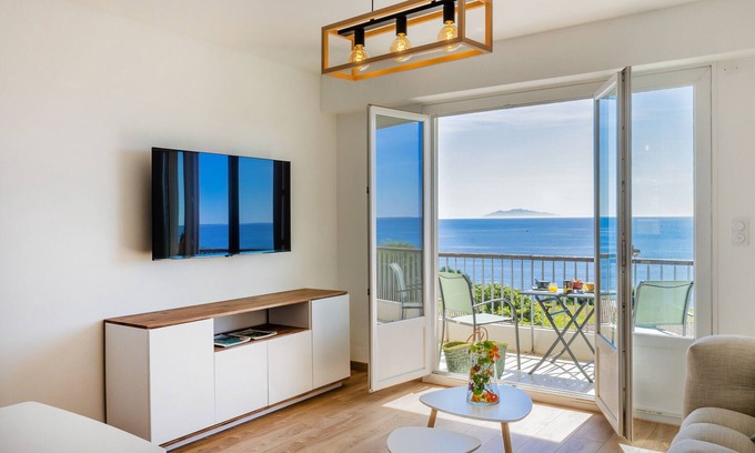 Bastia Apartment | Casa des Iles, new flat sea view