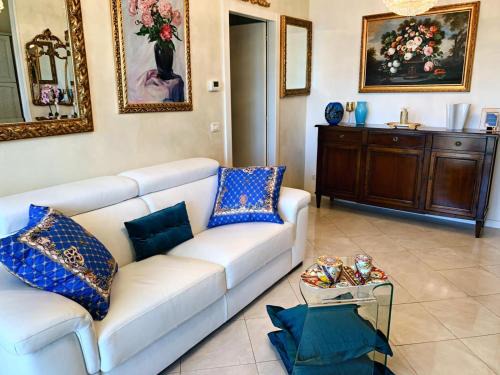 Parma Apartment | Elegant Casa di Alice - Guest Rated 9.6/10