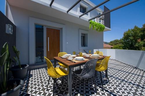 Alikianos House | Family-Friendly Stay at Casa Di Camomilla - Rated 10/10!