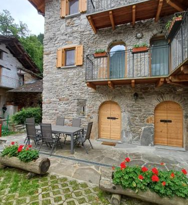 Villa di Chiavenna House | Casa di Canete
