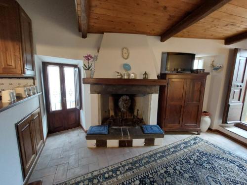 Scansano Apartment | Family-Friendly Retreat at Casa di Corte - Guest Rated 9.4