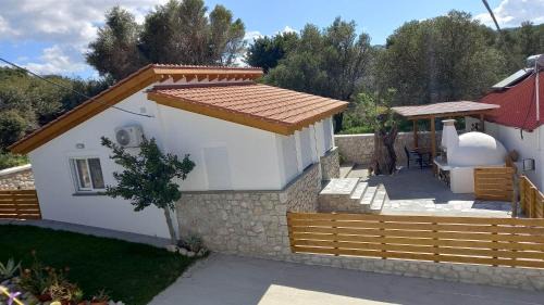 Faliraki House | Explore CASA DI'ELEN: Family-Friendly 4-Star Retreat