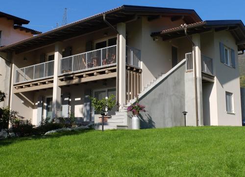 Val di Sur-San Michele Apartment | Family-Friendly Stay at Casa di Elisa with High Ratings