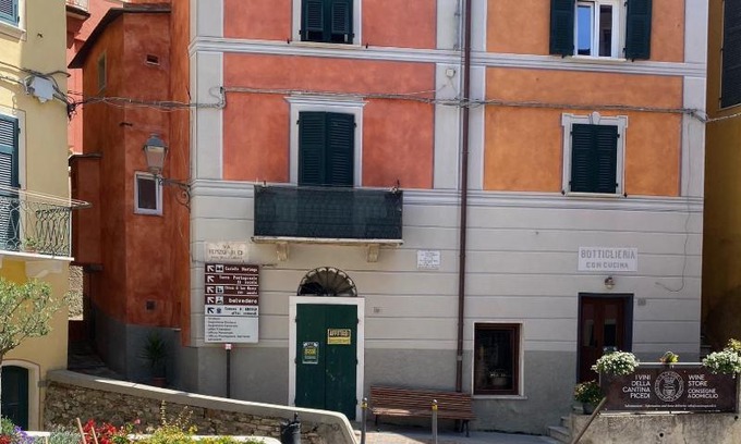 Arcola Apartment | Kid-Friendly Getaway at Casa di Filippo - Rated 9.2/10