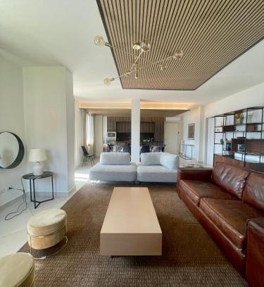 Lovere Apartment | Discover Casa di Giulia: 4-Star Stay with a 9/10 Rating