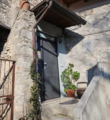 Castelnuovo Parano House | Family-Friendly Retreat at Casa di Mamma Rosa: Rated 9/10
