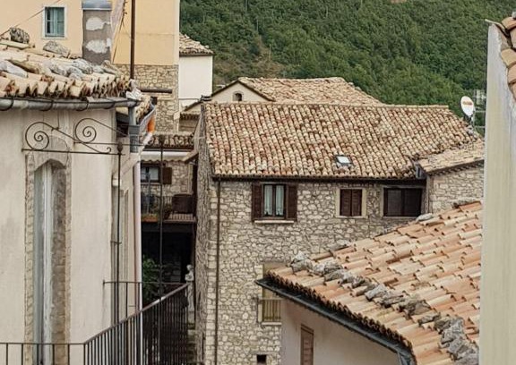 Castelmauro House | Family-Friendly Getaway at Casa Di Mascia - Rated 9/10