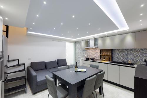 Sciacca Historic Centre Apartment | Discover Casa di Nicola - Top-Rated Family-Friendly Stay