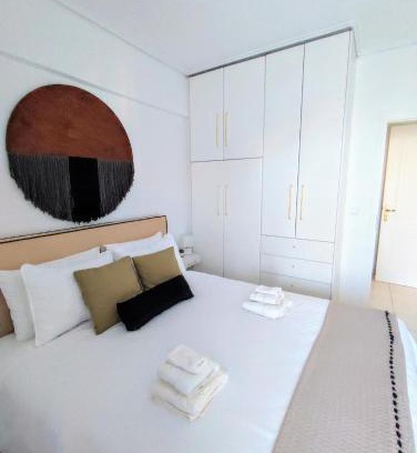 Kiparissia Apartment | Oceanfront Casa Di Penny: Guest Rated 9/10 with Breakfast