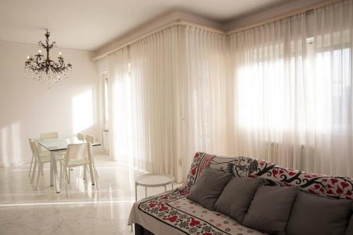 Quinto al Mare Apartment | Pet-Friendly Casa di Pier&Chico: Rated 10/10 for Families