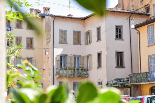 Citta Alta House | Welcoming Casa di Sofia Città Alta: Pet Friendly Stay!