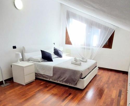 Ponte San Nicolo Apartment | Child-Friendly Retreat at Casa di Vika - Guest Rated 9.8
