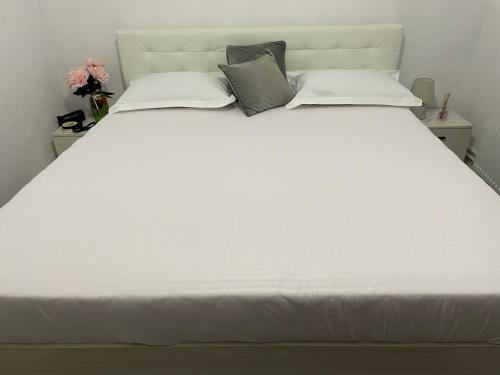 Salcia House | Pet-Friendly Getaway at Casa Diamandi - Family Friendly Stay!